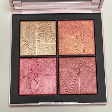 オーガズムフォープレイ ブラッシュクワッド/NARS/パウダーチークを使ったクチコミ(2枚目)