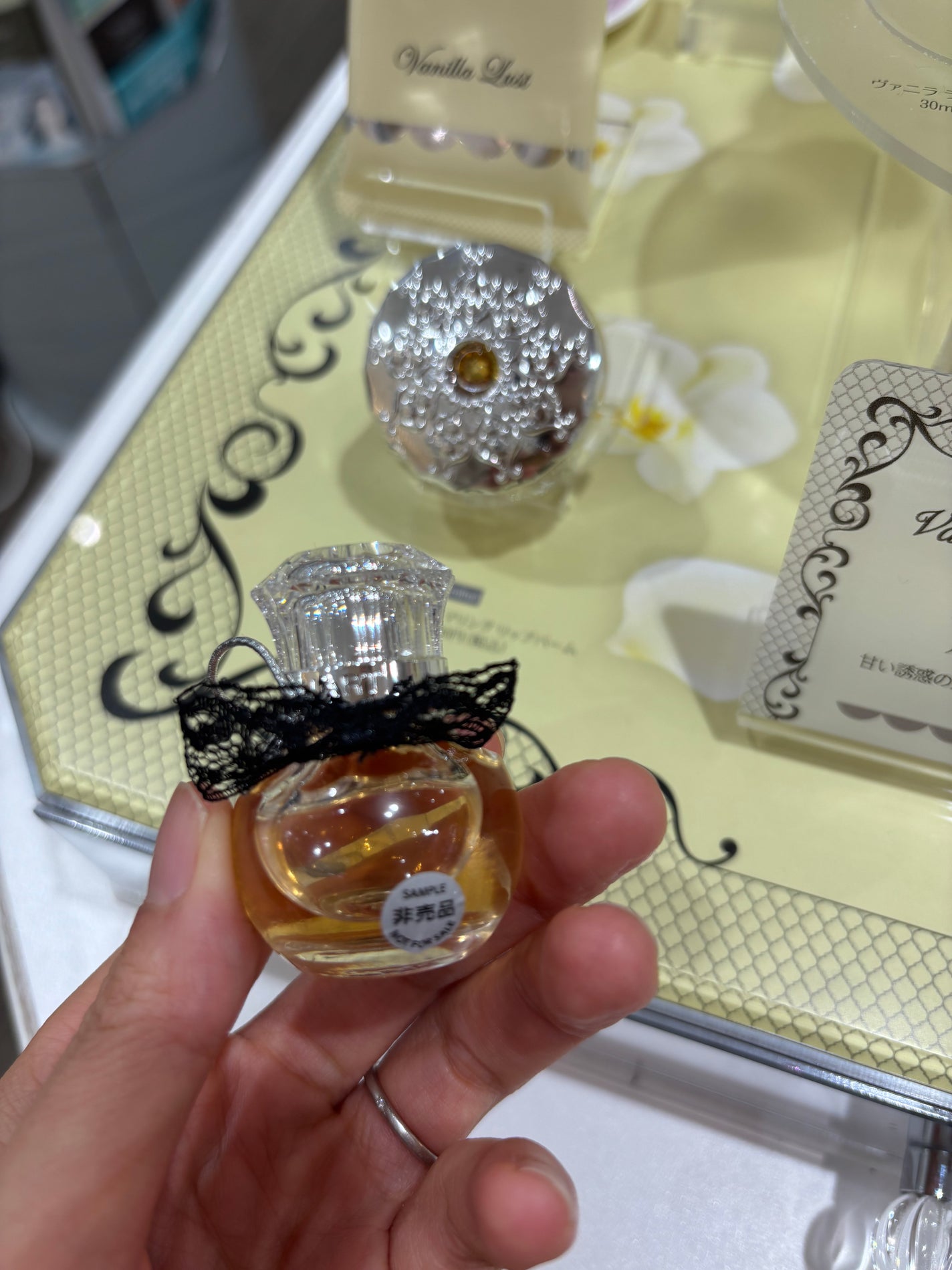 ジルスチュアート ヴァニラ ラスト オードパルファン /JILL STUART/香水(レディース)を使ったクチコミ(3枚目)
