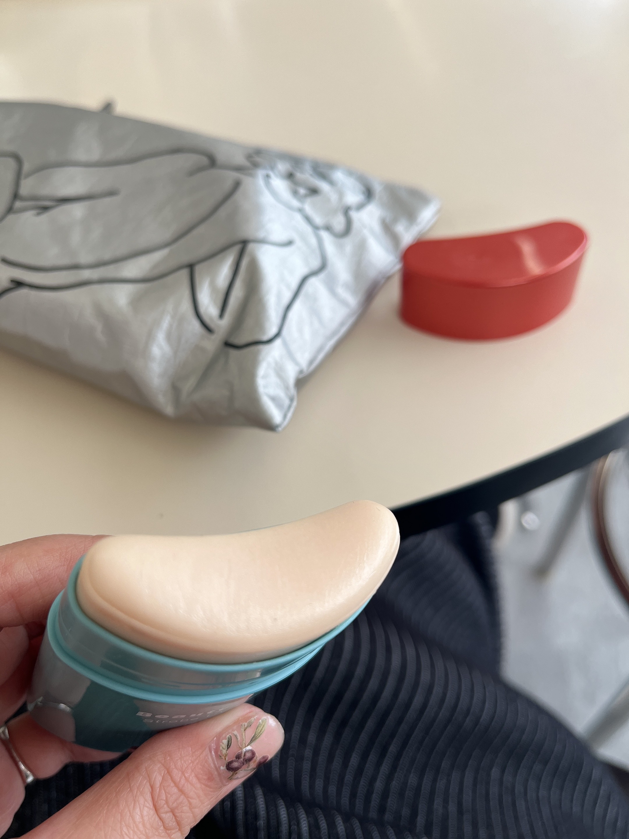 ストロボUVスティック/Beauty veil/日焼け止めスティックを使ったクチコミ（2枚目）