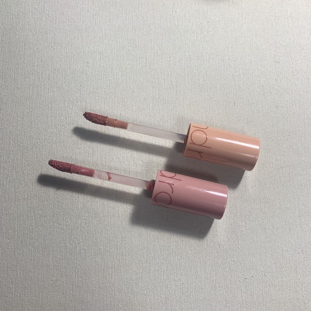 ジューシーラスティングティント/rom&nd/リップティントを使ったクチコミ（2枚目）