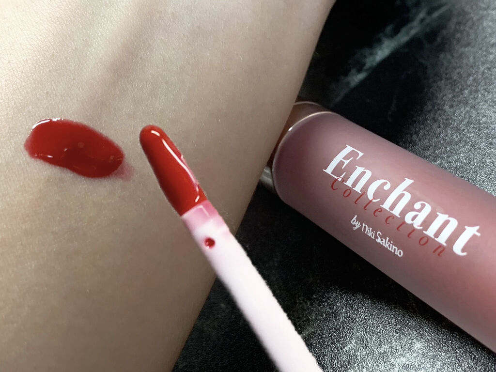 エンチャントプランプグロス/VAVI MELLO/リップグロスを使ったクチコミ（2枚目）