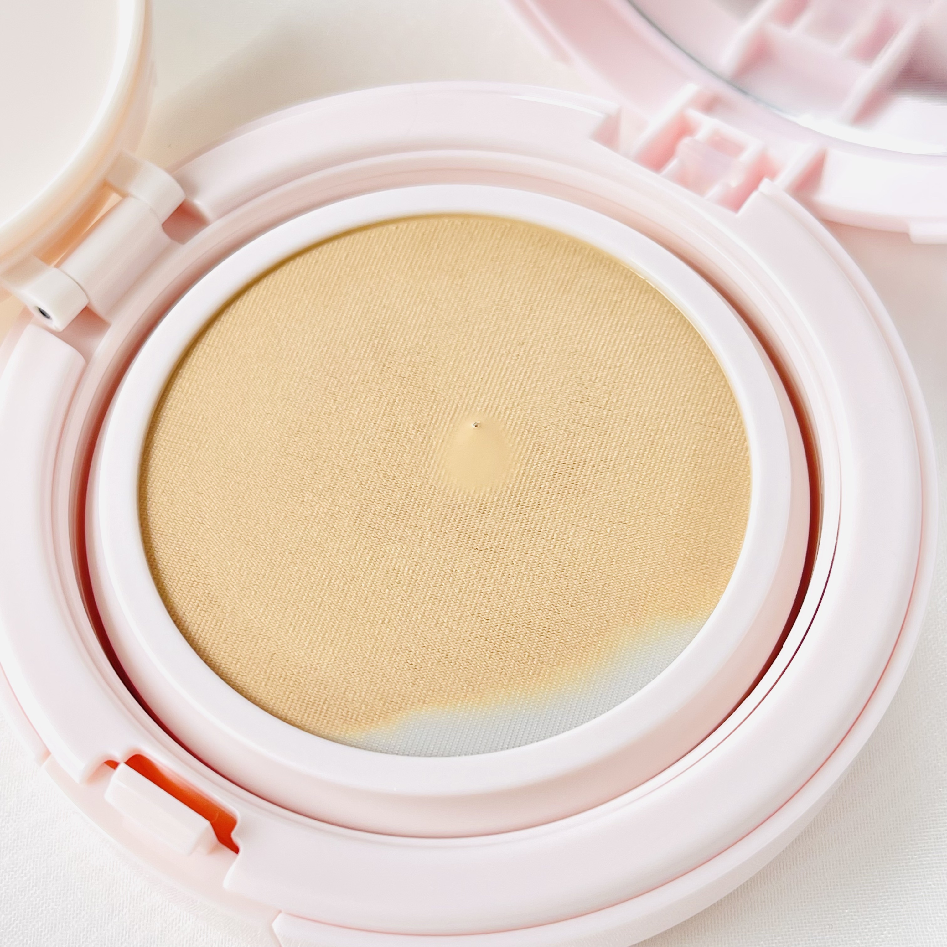 アクアリー スキンウェア カバー 02 ナチュラルベージュ/ESPRIQUE/クッションファンデーションを使ったクチコミ（3枚目）