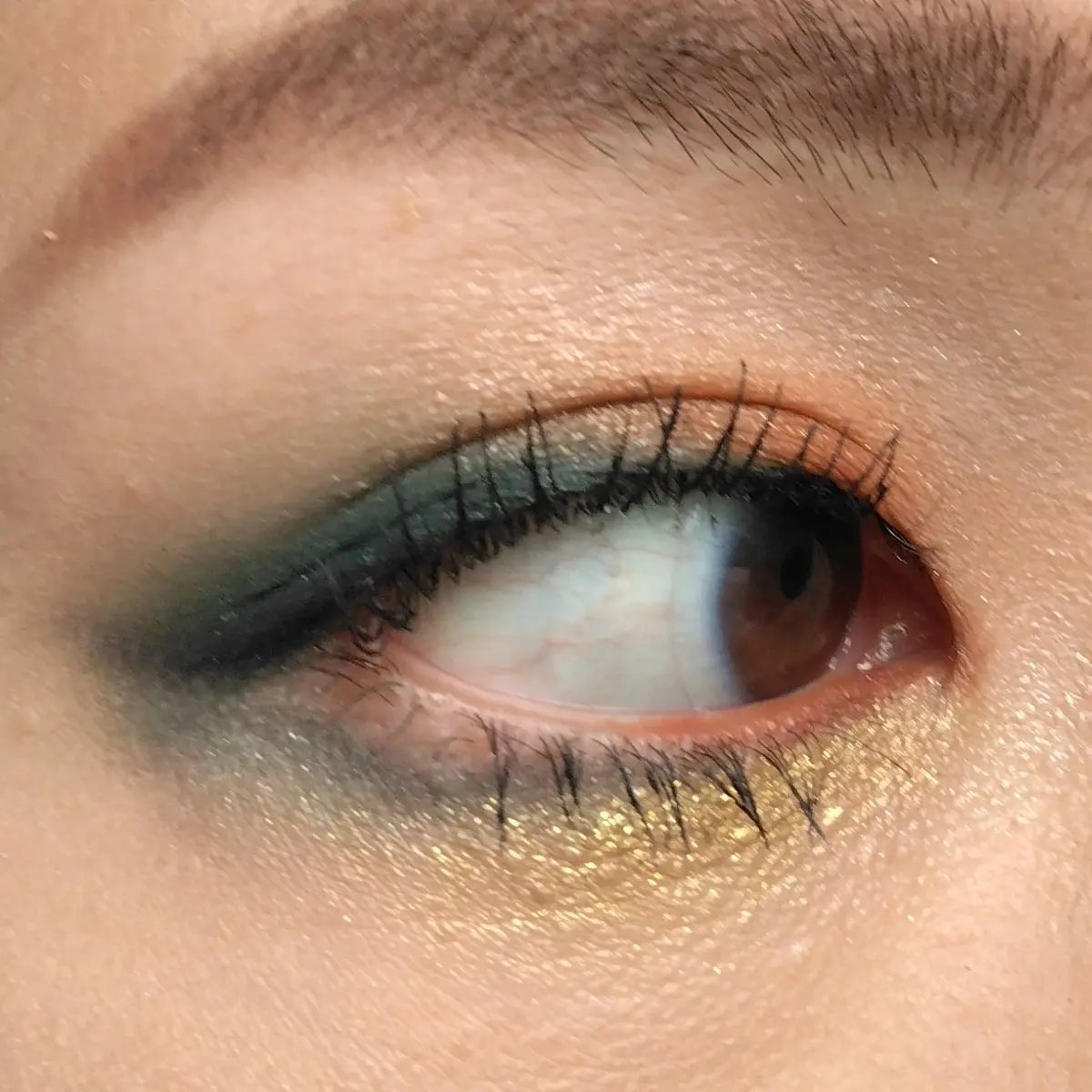 アイシャドウ × 8 マーベル スタジオズ ブラック パンサー コレクション バイ M・A・C/M・A・C/アイシャドウパレットを使ったクチコミ（3枚目）