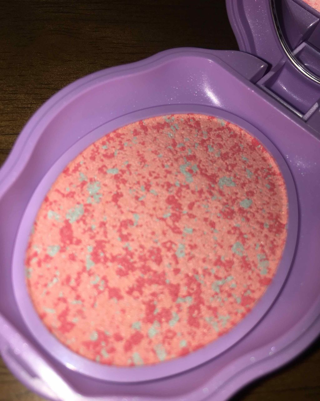 ミックスド プレスト チークカラー/レ・メルヴェイユーズ ラデュレ/パウダーチークを使ったクチコミ(2枚目)