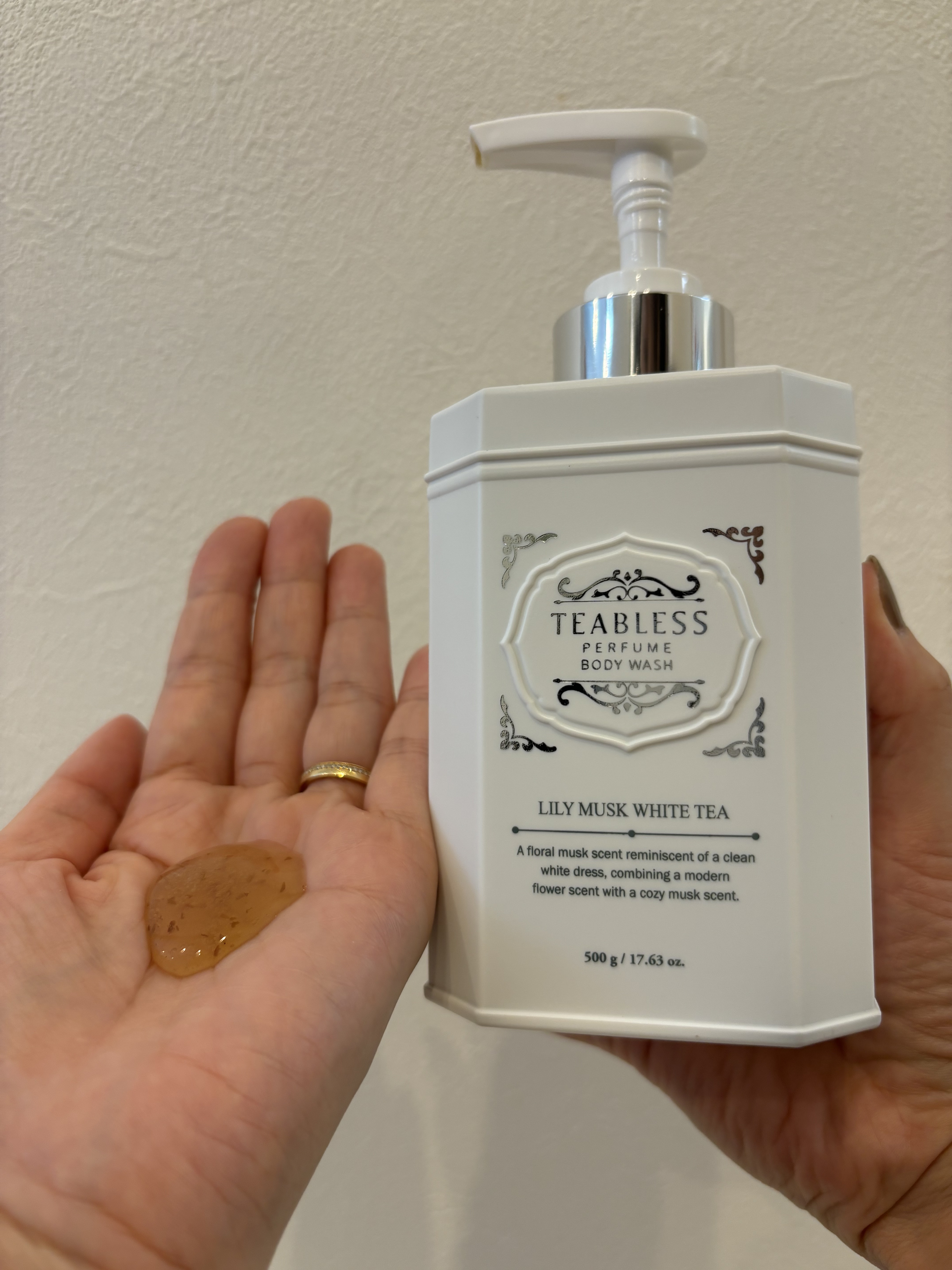 パフュームボディウォッシュ リリームスクホワイトティー/TEABLESS/ボディソープを使ったクチコミ（2枚目）