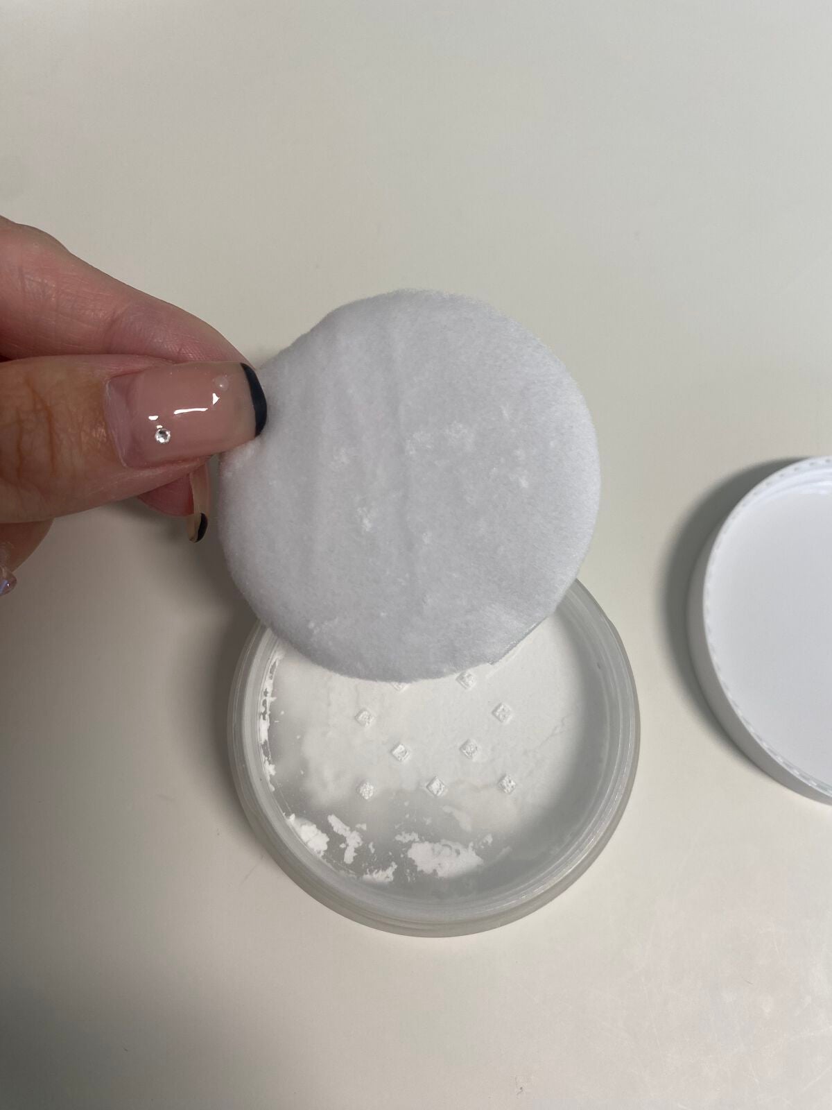 ポアセバムパウダー/One-day's you/ルースパウダーを使ったクチコミ(3枚目)