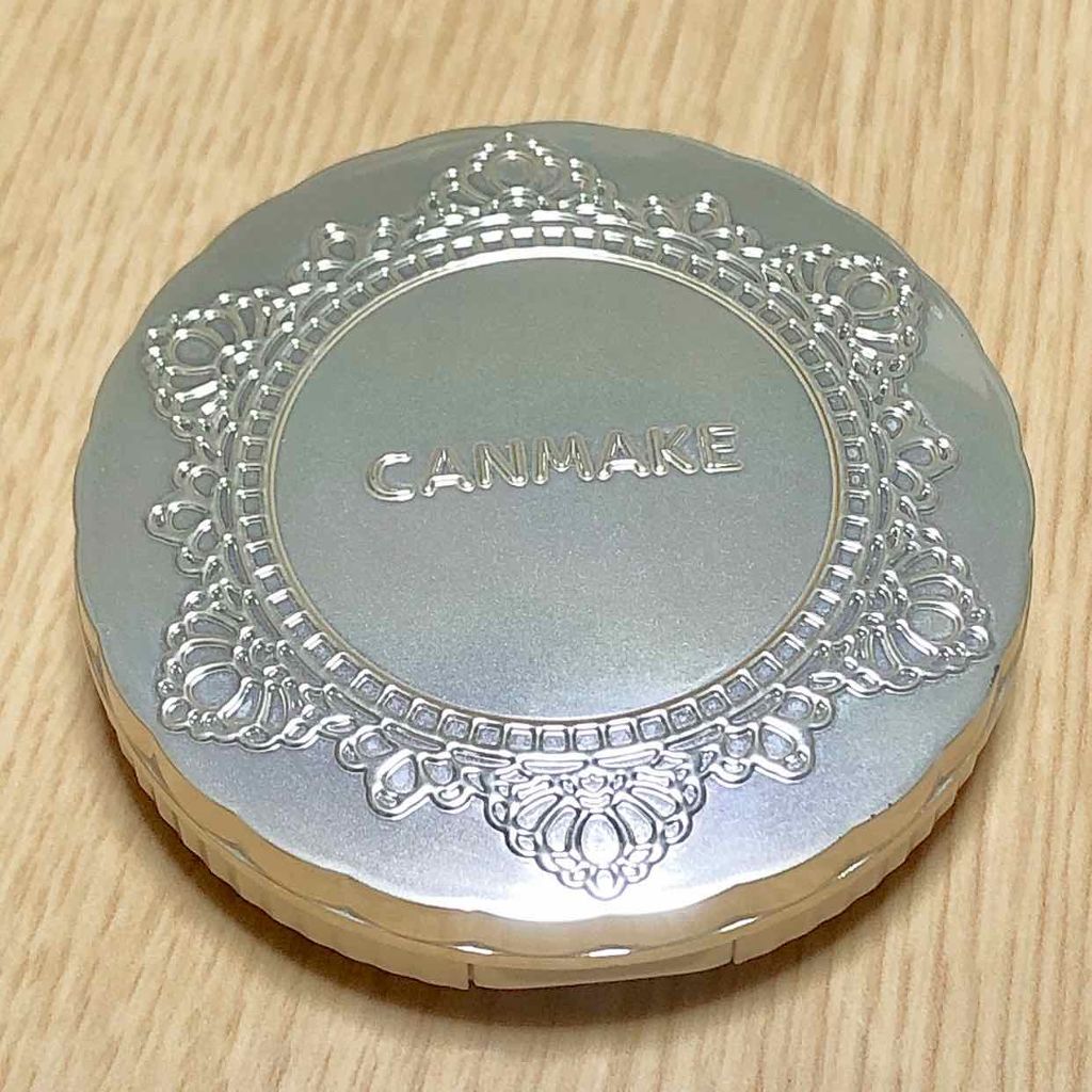 【旧品】マシュマロフィニッシュパウダー ML マットライトオークル/キャンメイク/プレストパウダーを使ったクチコミ（1枚目）