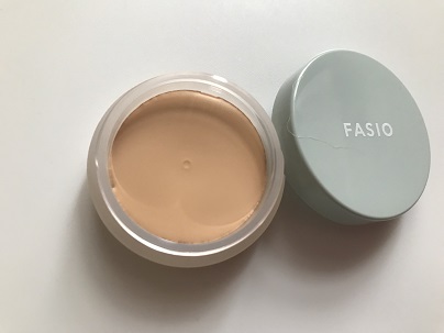 ウルトラカバー コンシーラー WP/FASIO/クリームコンシーラーを使ったクチコミ（2枚目）