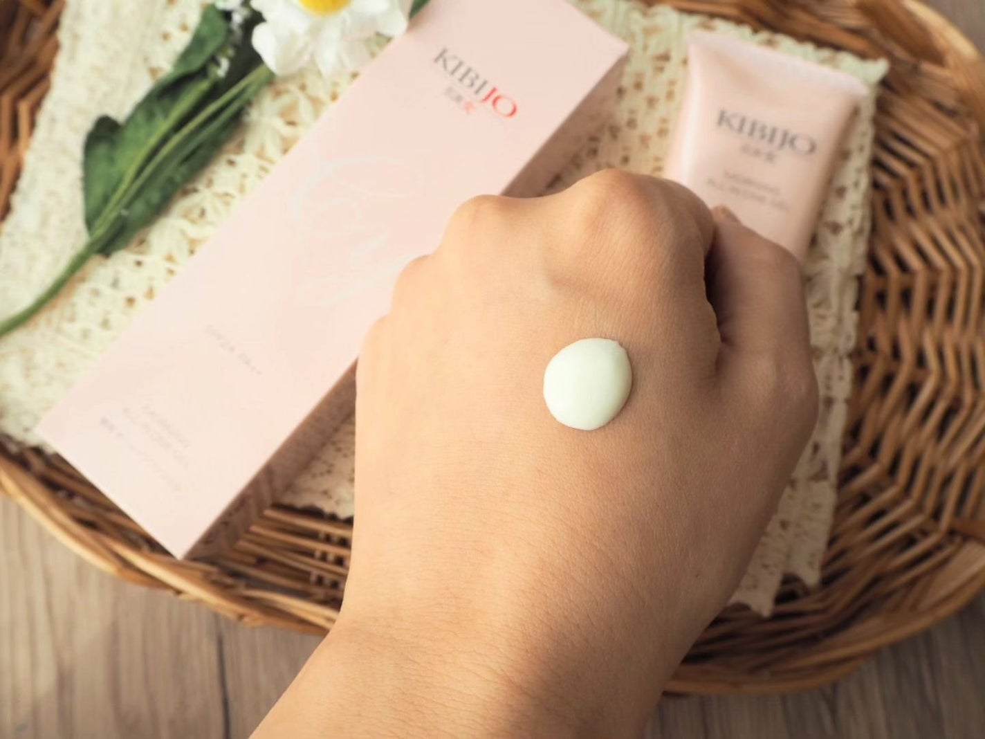 オールインワンジェル 朝用/肌美女/オールインワン化粧品を使ったクチコミ(4枚目)