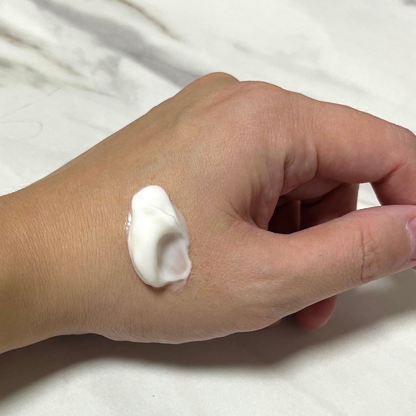 アーモンド ミルクコンセントレート/L'OCCITANE/ボディクリームを使ったクチコミ(3枚目)