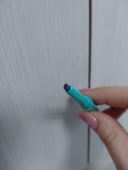 「密着アイライナー」クリームペンシル/デジャヴュ/ペンシルアイライナーを使ったクチコミ(4枚目)