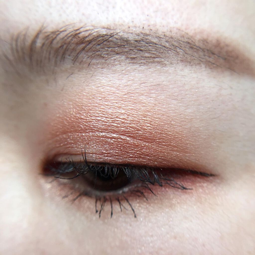 あゆみ on LIPS 「・\#todaysmake/・アイシャドウ☑@narscosm..」(4枚目)