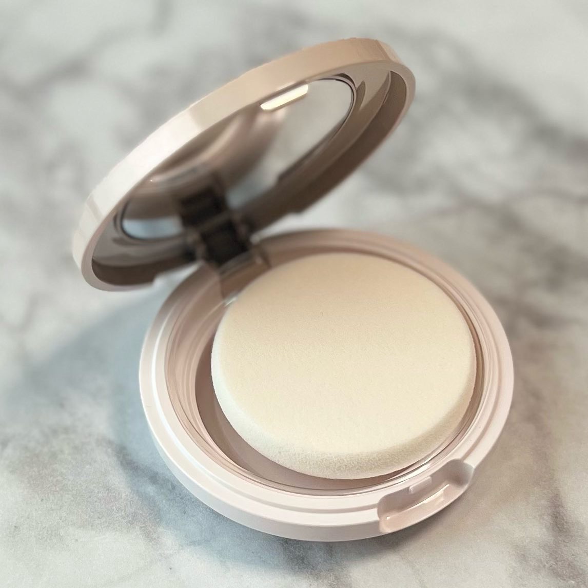 リズムシームレスウェア/TWANY/化粧下地を使ったクチコミ（3枚目）