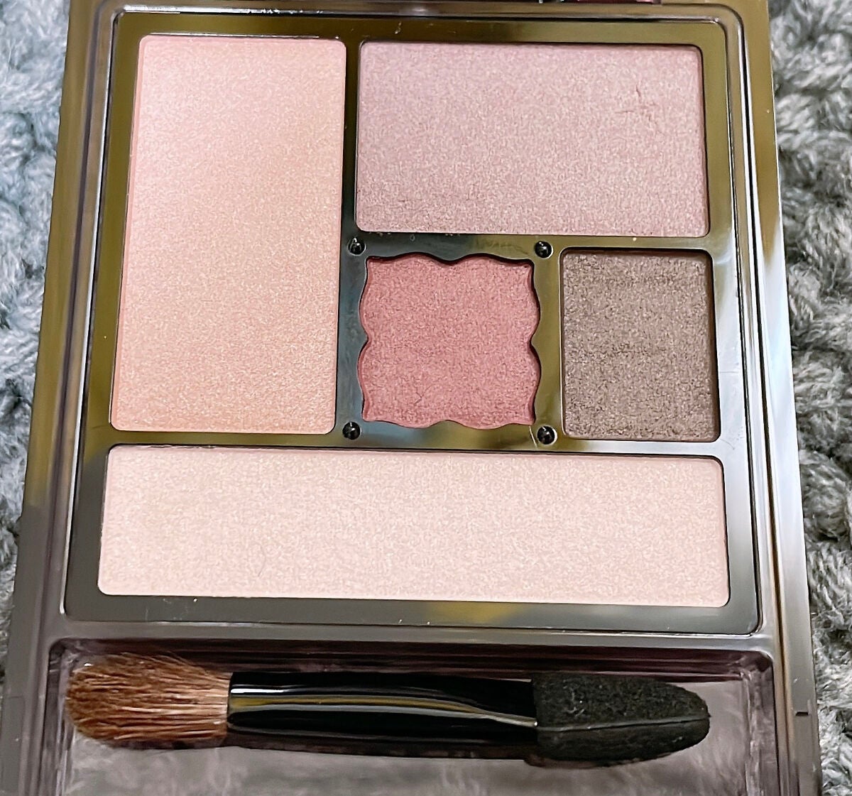 アクセントアイズ/KiSS/アイシャドウパレットを使ったクチコミ(3枚目)