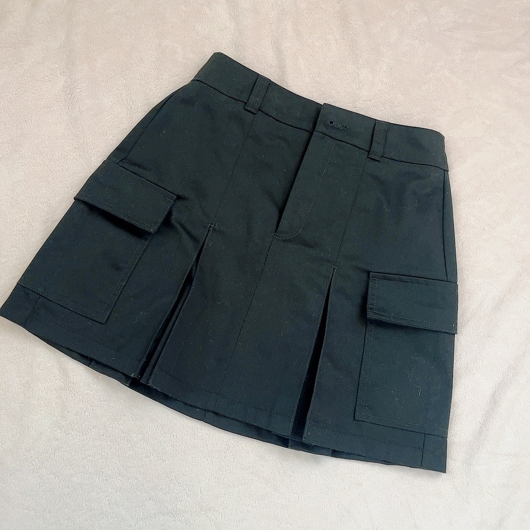 ローウエストカーゴミニスカート/ジーユー/その他を使ったクチコミ（2枚目）