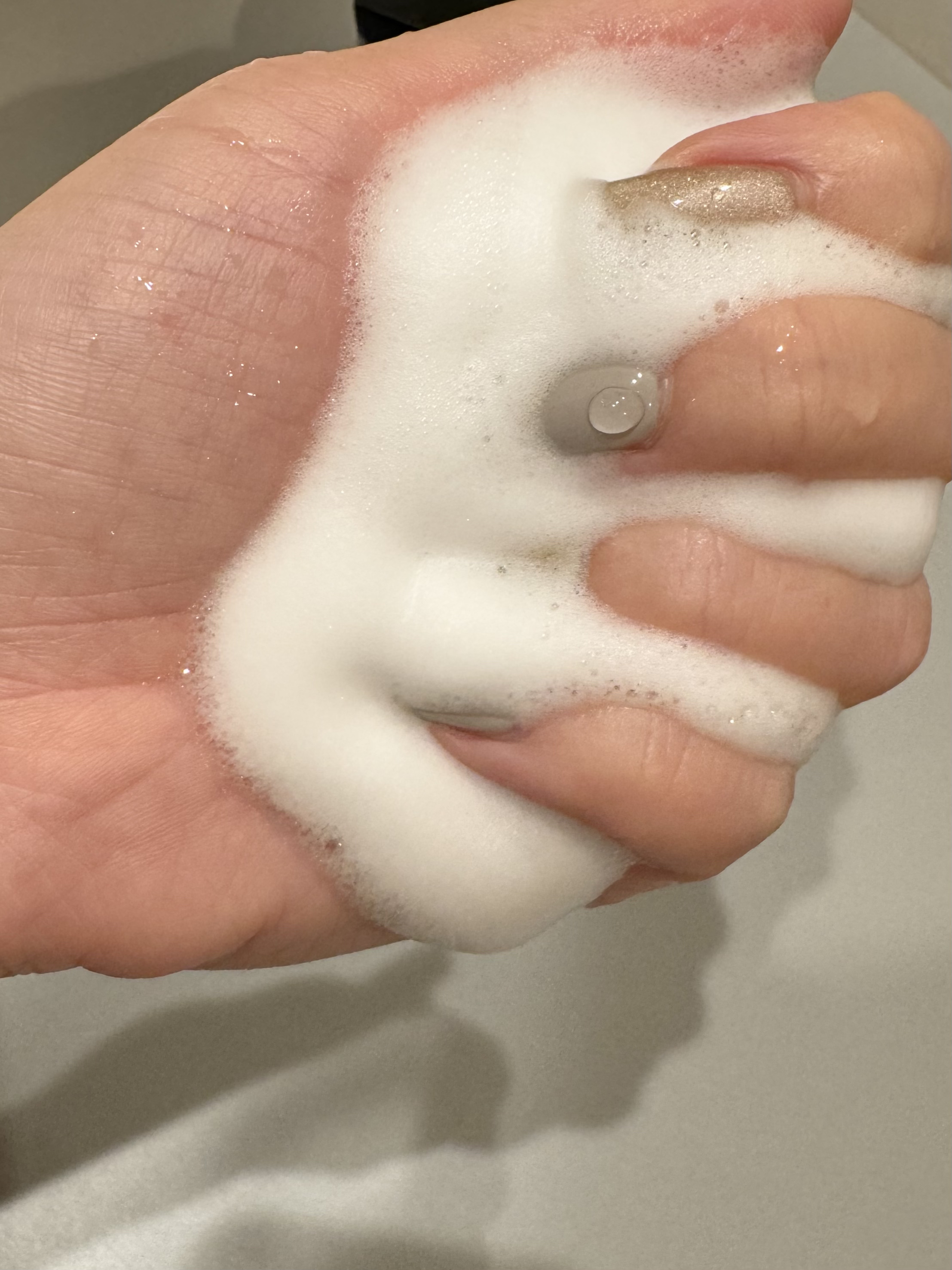 OSAJI ハンドソープのクチコミ「˗ˋ 𝗢𝗦𝗔𝗝𝗜🌳ハンドソープ ˊ˗ 

𖤐Ikoi…花束に顔を近づけたときのような香り

や.....」（2枚目）