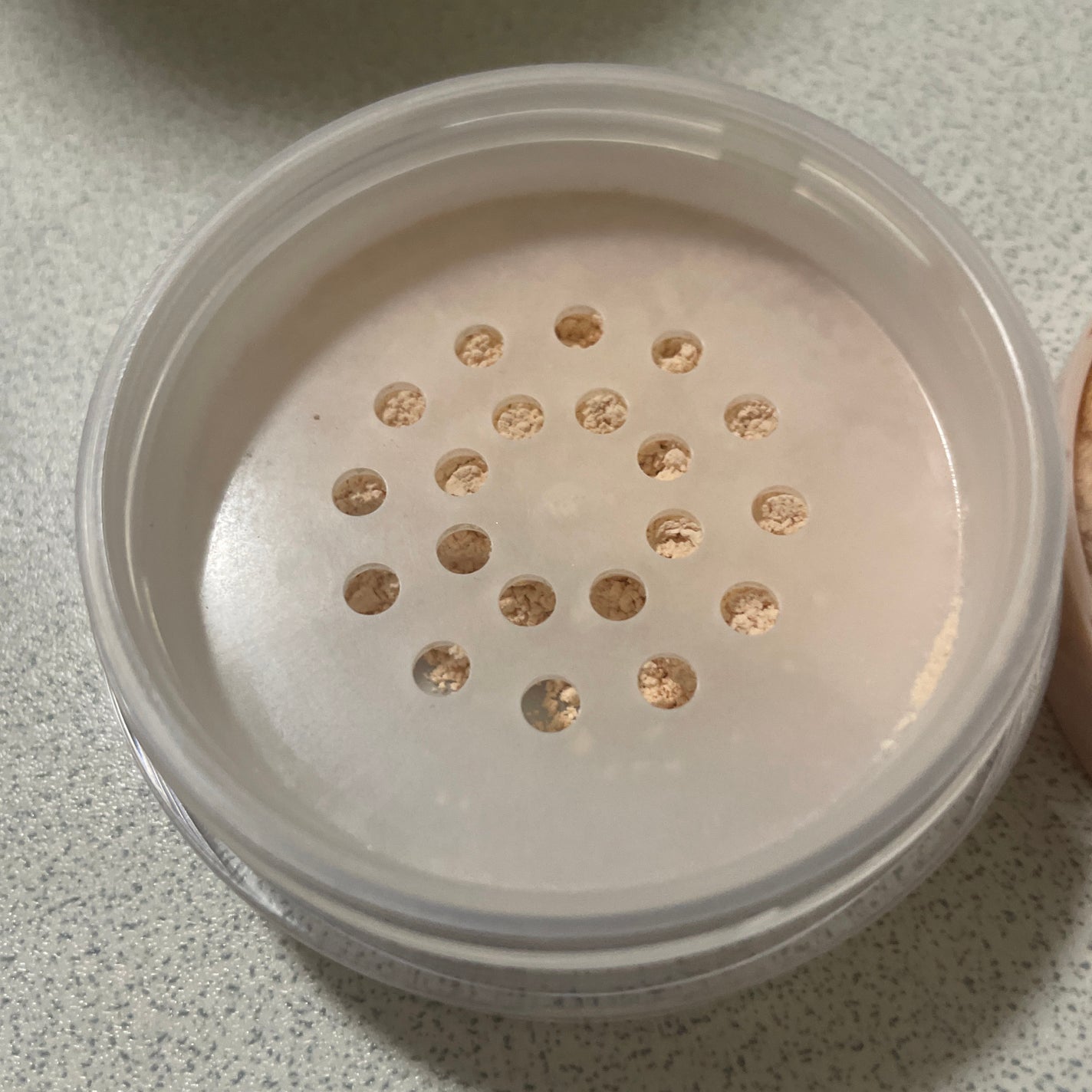 シルキールースモイストパウダー/キャンメイク/ルースパウダーを使ったクチコミ(3枚目)