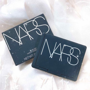 ꒰ NARS BLUSH꒱
➥4028N OASIS

ゴールドのラメが煌めく上品なローズピンクのチーク🥀

ブラウンピンクに見えますが、頬に乗せると可愛らしいお色に…！とってもリアルな血色感をプラスで