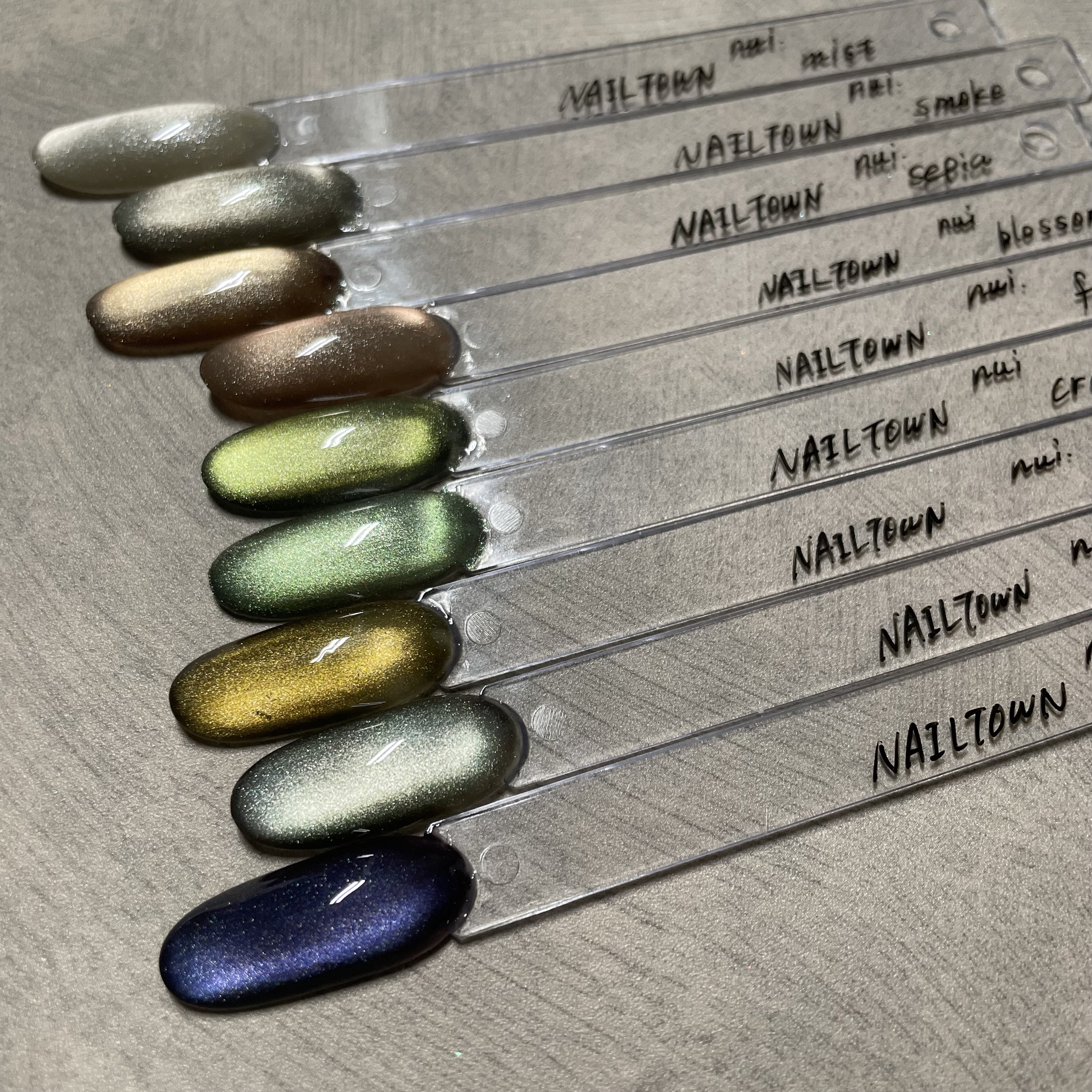 #セルフネイル,#セルフジェルネイル,#マグネットネイル,#マグネットジェルネイルのネイルデザイン