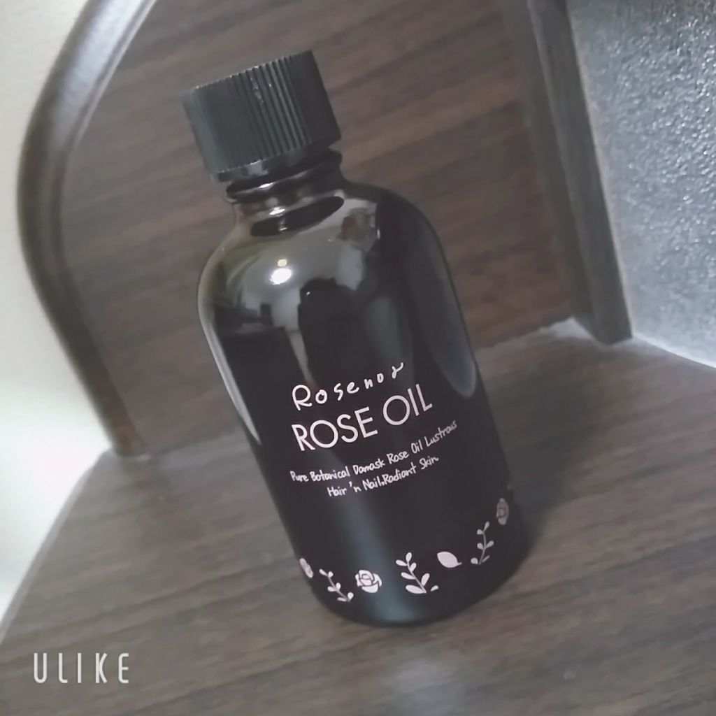 ロゼノア ローズオイル/黒ばら本舗/ヘアオイルを使ったクチコミ(2枚目)