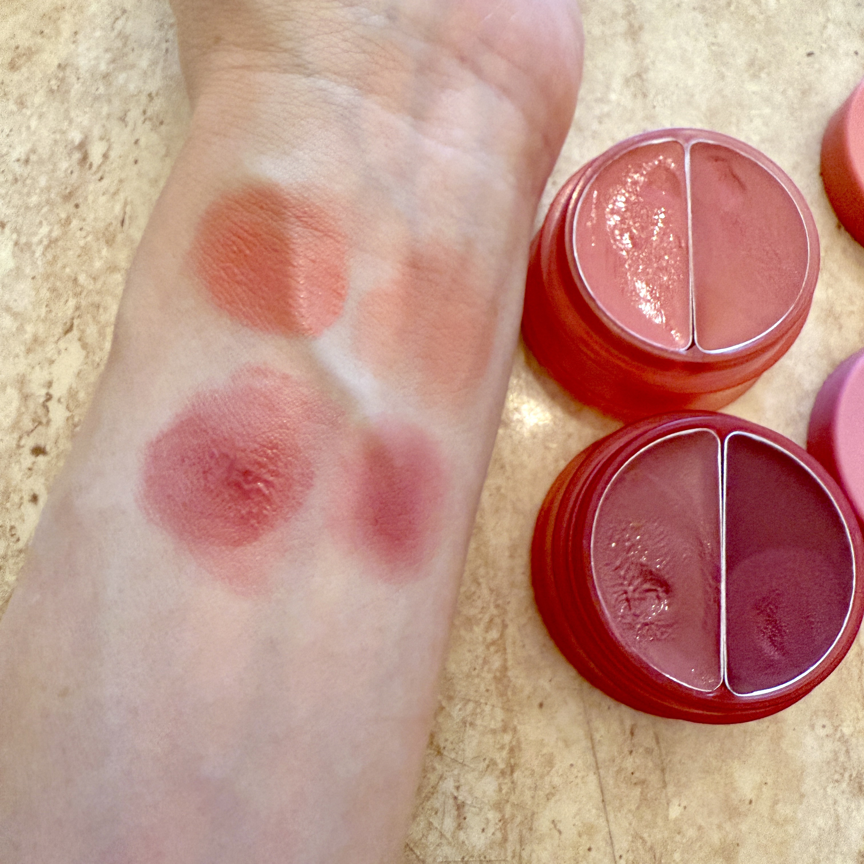 チークトーン リップ＆チーク デュオバーム/TONYMOLY/口紅を使ったクチコミ（3枚目）