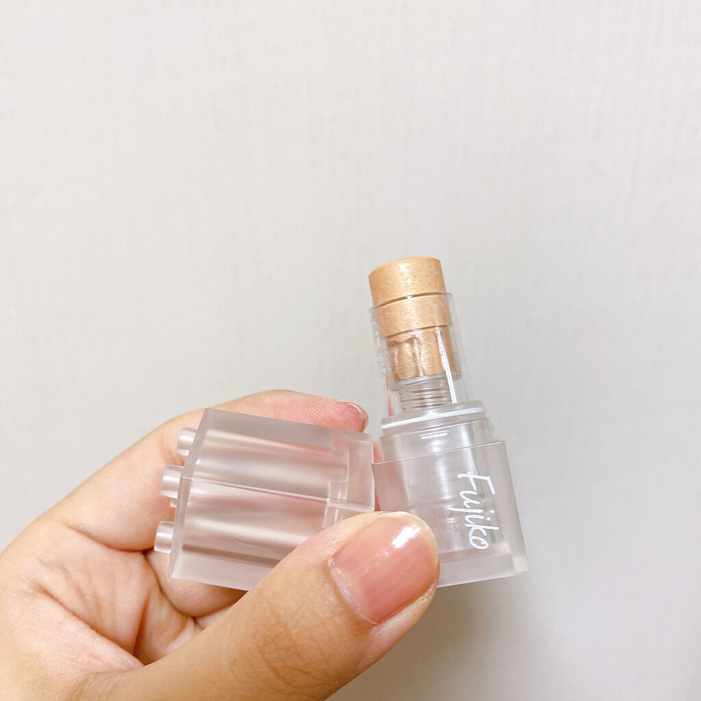 Fujiko ミニ ベール グロウのクチコミ「\Fujiko ミニ ベール グロウ/

01　サンドベージュ

ささっと足すのにちょうどいい.....」（1枚目）