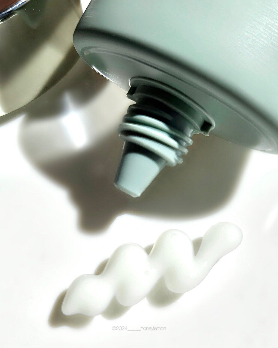 LILIBETH グリーンフルマイルドサンクリームのクチコミ「🧚


 𝐋𝐈𝐋𝐈𝐁𝐄𝐓𝐇
 グリーンフルマイルドサンクリーム
 𝖲𝖯𝖥𝟧𝟢+ 𝖯𝖠++++
.....」（2枚目）