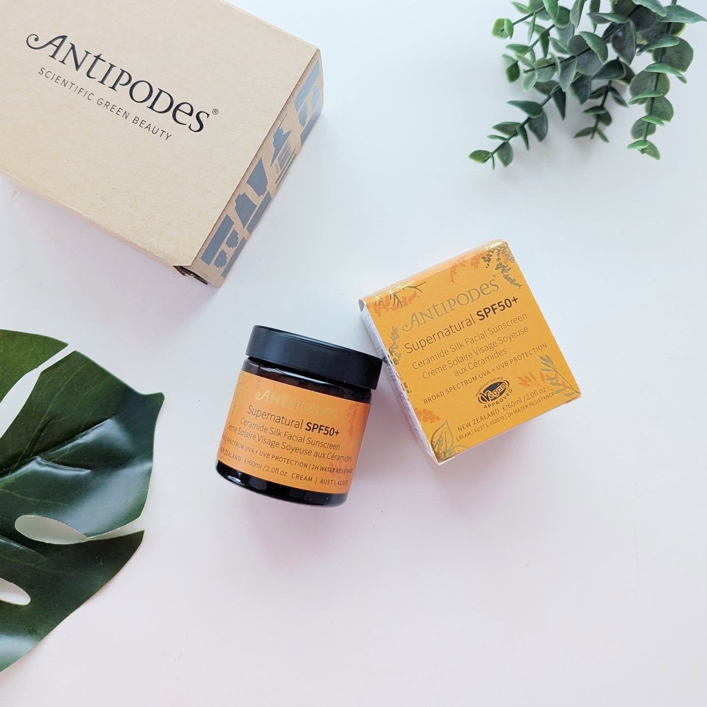 アンティポディース スーパーナチュラル SPF50＋ フェイシャル サンスクリーン/Antipodes/日焼け止めクリームを使ったクチコミ（1枚目）