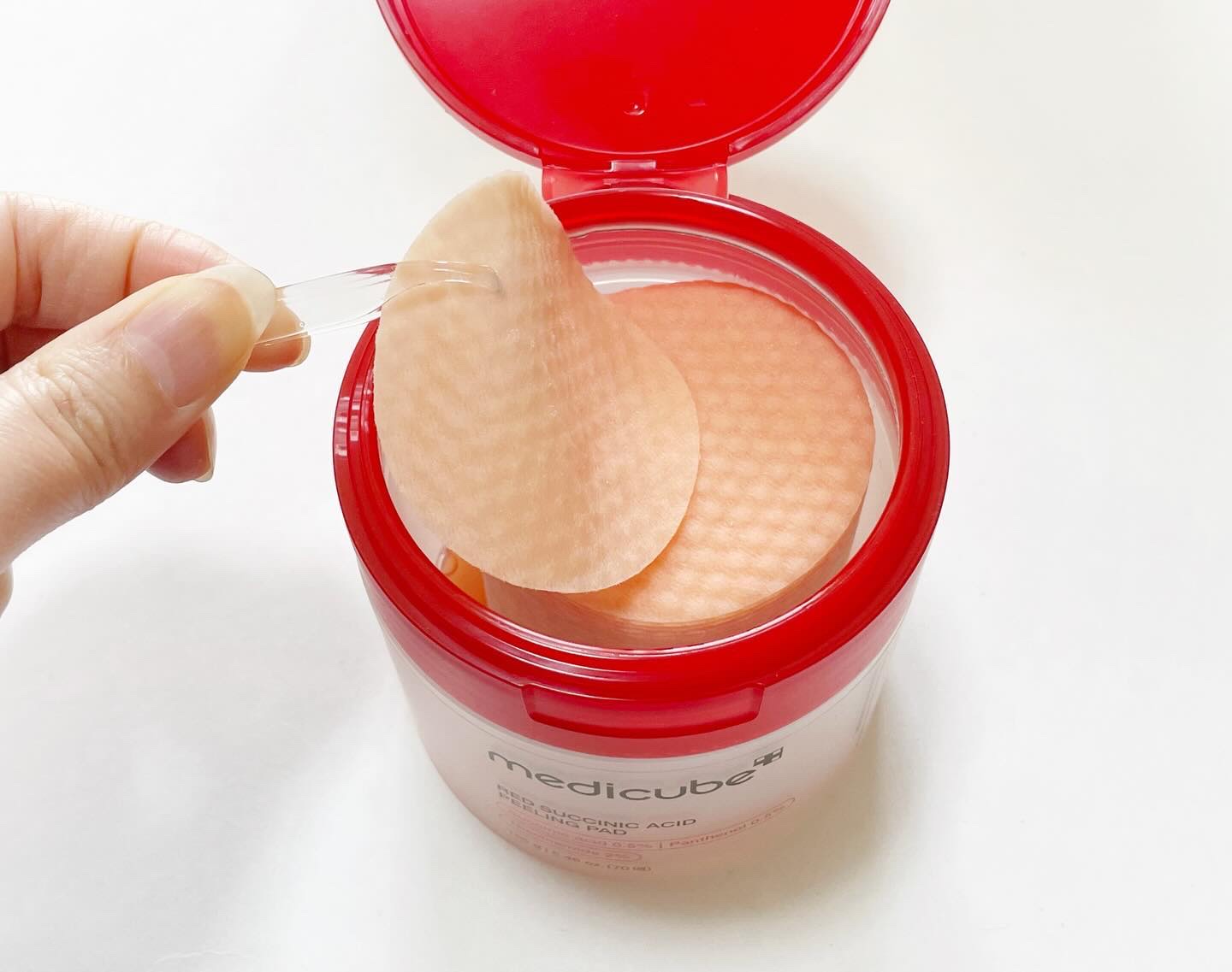 レッドアクネピーリングパッド/MEDICUBE/トナーパッドを使ったクチコミ（2枚目）