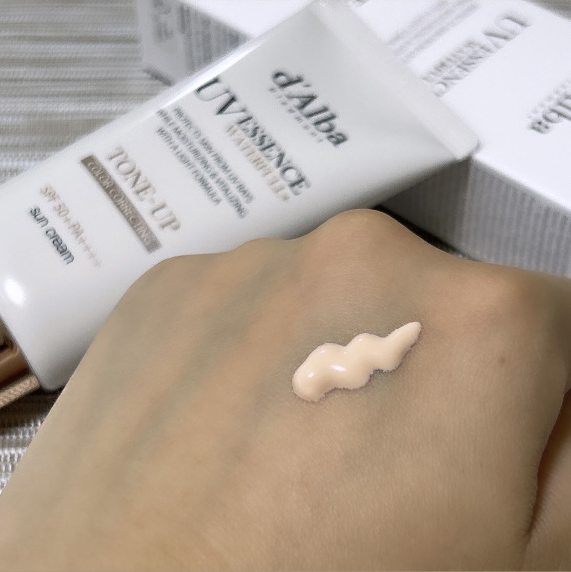 ウォータフルトーンアップサンクリーム/ダルバ/日焼け止めクリームを使ったクチコミ（2枚目）