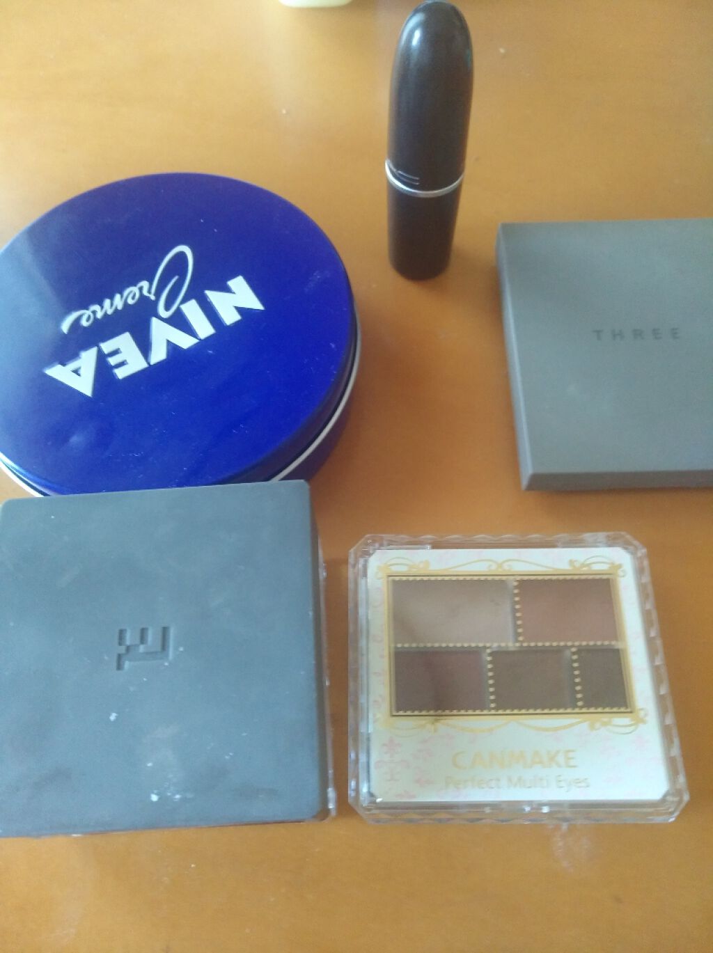 パーフェクトマルチアイズ/キャンメイク/アイシャドウパレットを使ったクチコミ（2枚目）