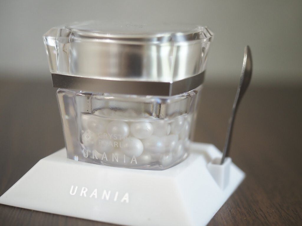 chihiro_tc on LIPS 「使うのが毎回楽しみすぎる#ウラニアの「クリスタルパール」✨本物..」(1枚目)