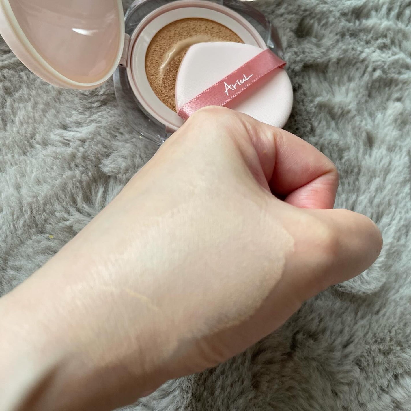 アリウル インクフェザーカバーラスティングクッション/Ariul/クッションファンデーションを使ったクチコミ(5枚目)