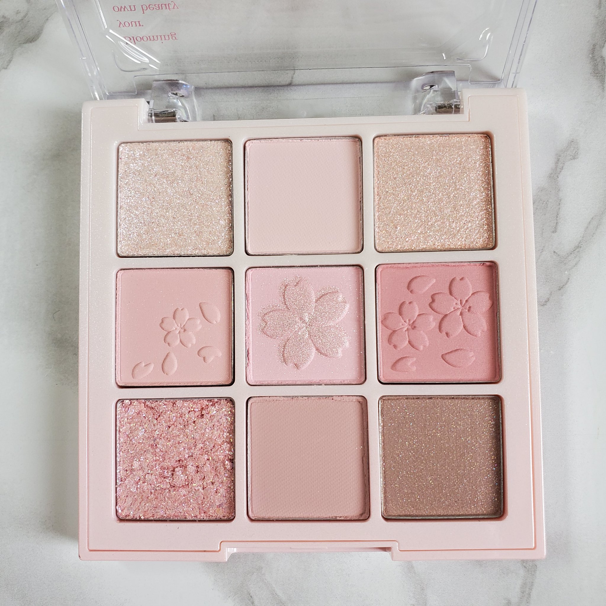 シャドウパレット ロマンティックブロッサム/dasique/アイシャドウパレットを使ったクチコミ（3枚目）