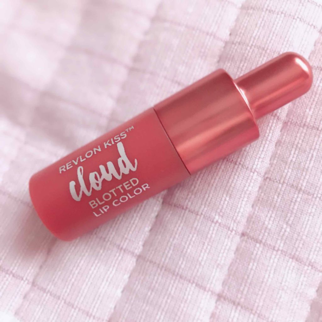キス クラウド ブロッテッド リップ カラー/REVLON/口紅を使ったクチコミ（1枚目）