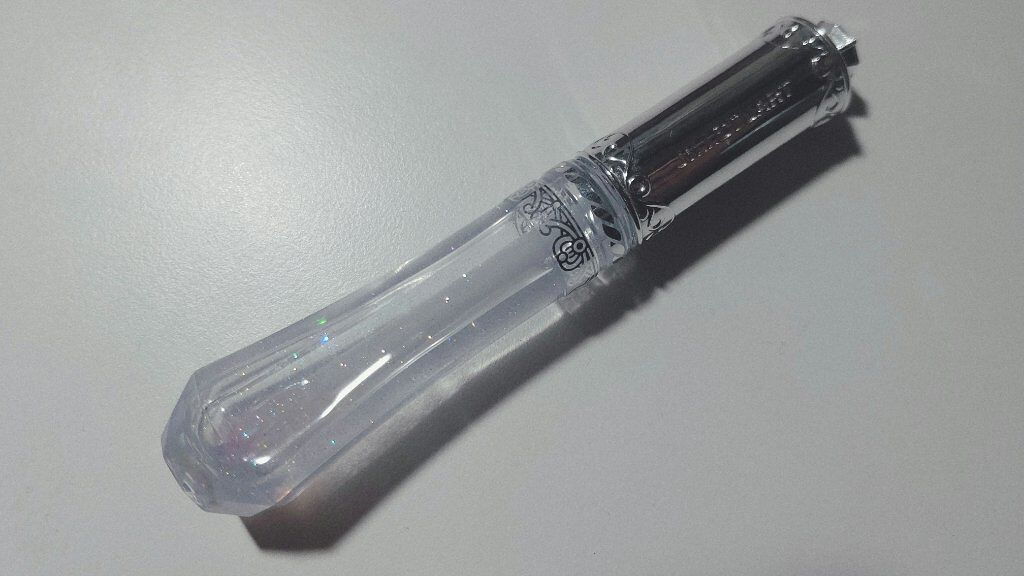 サムシングピュアブルー シマリング リップエッセンス/JILL STUART/リップケアを使ったクチコミ（1枚目）