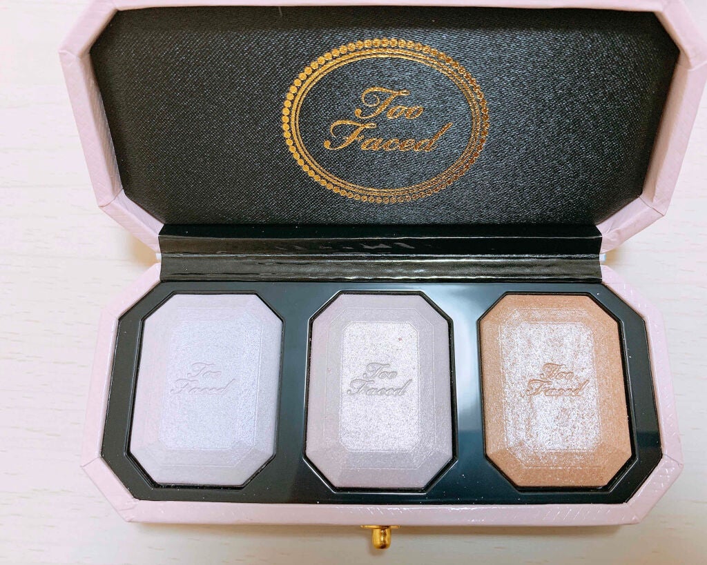 ダイヤモンドライト ハイライター ブラシ/Too Faced/メイクブラシを使ったクチコミ(3枚目)