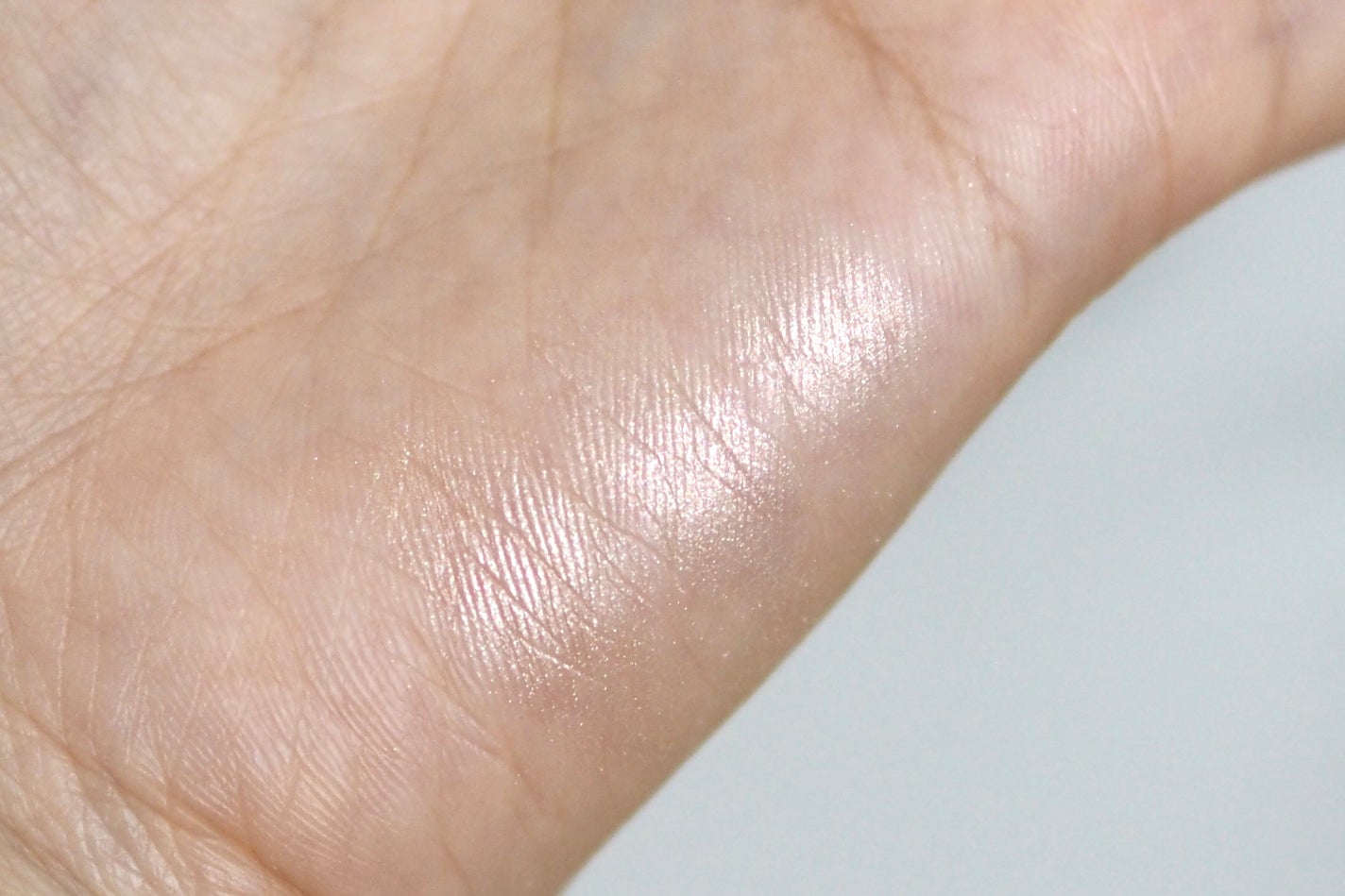 アートクラスバイロダン ハイライター/too cool for school/パウダーハイライトを使ったクチコミ(4枚目)