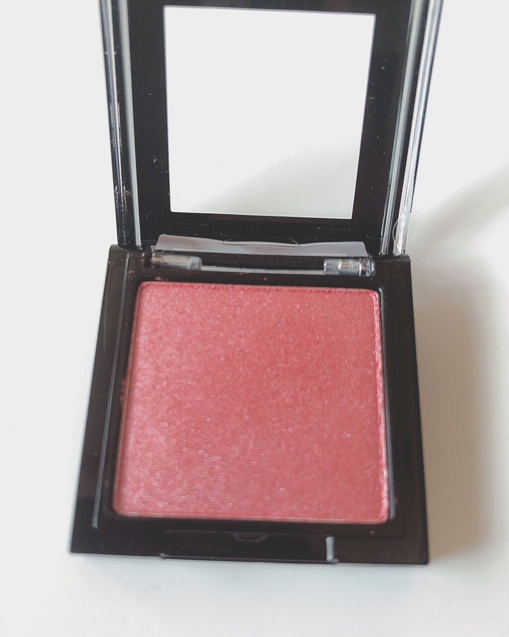 シングルアイシャドウ/マリブビューティー/単色アイシャドウを使ったクチコミ(2枚目)