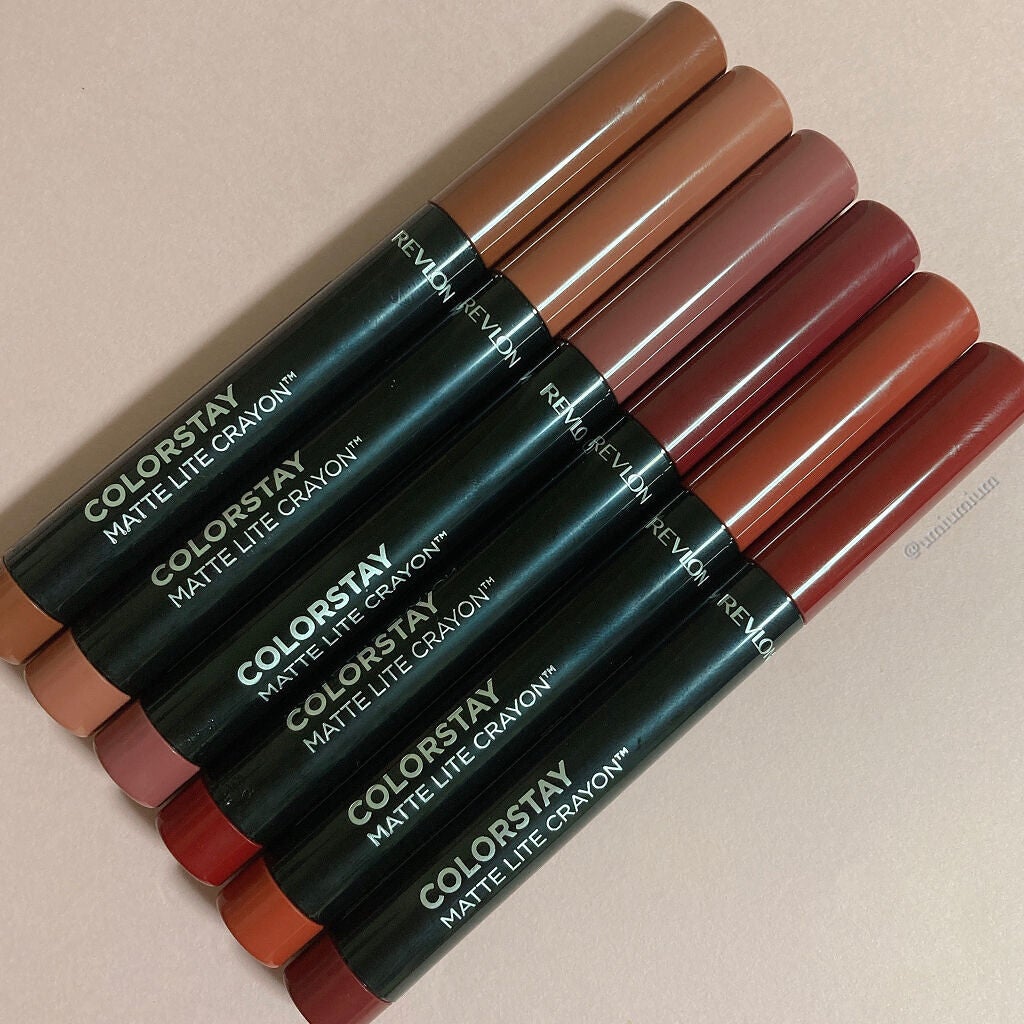 レブロン カラーステイ マット ライト クレヨン/REVLON/口紅を使ったクチコミ(8枚目)