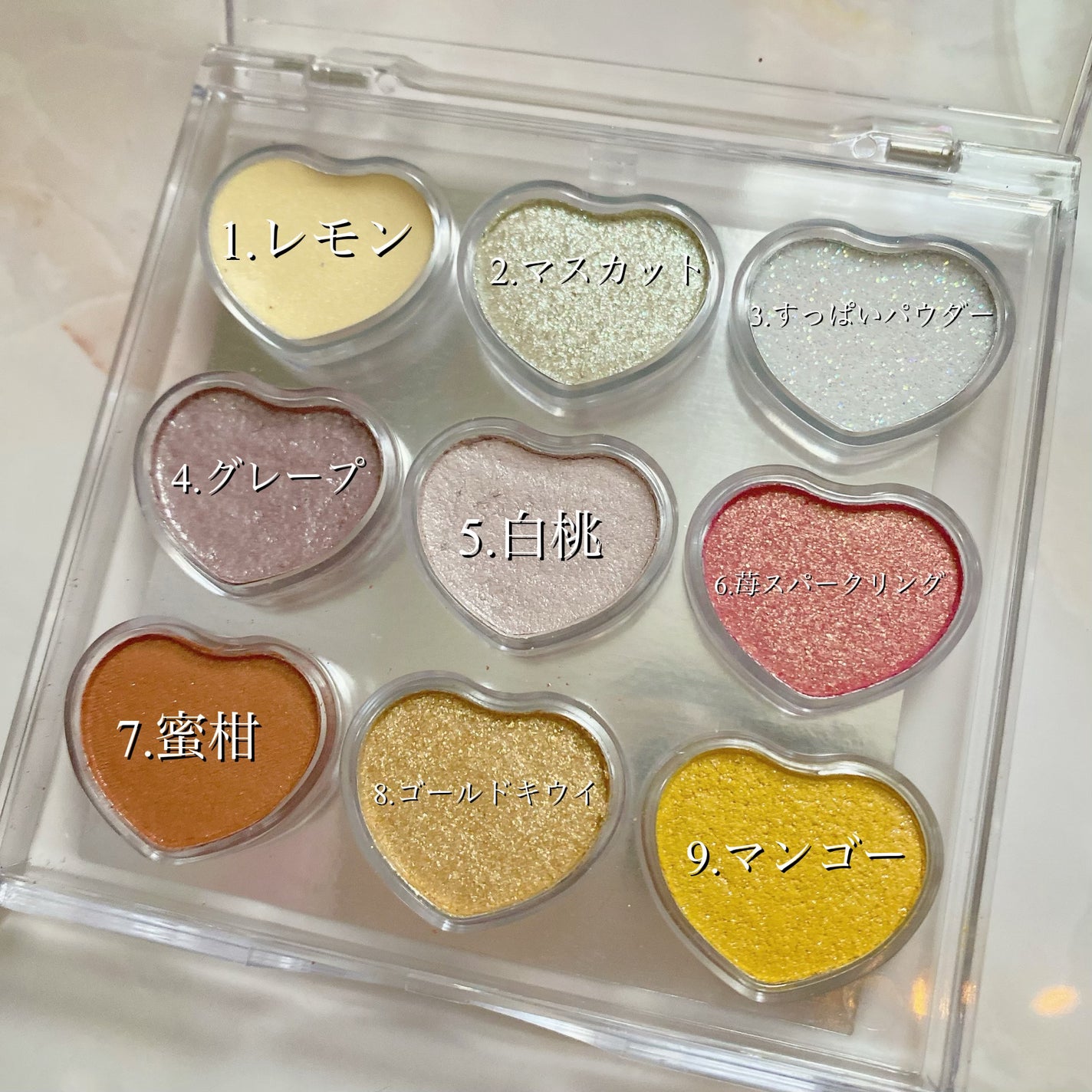 ピュレグミ きゅんときらめくラメ&グリッターコスメパレット BOOK/宝島社/アイシャドウパレットを使ったクチコミ(3枚目)