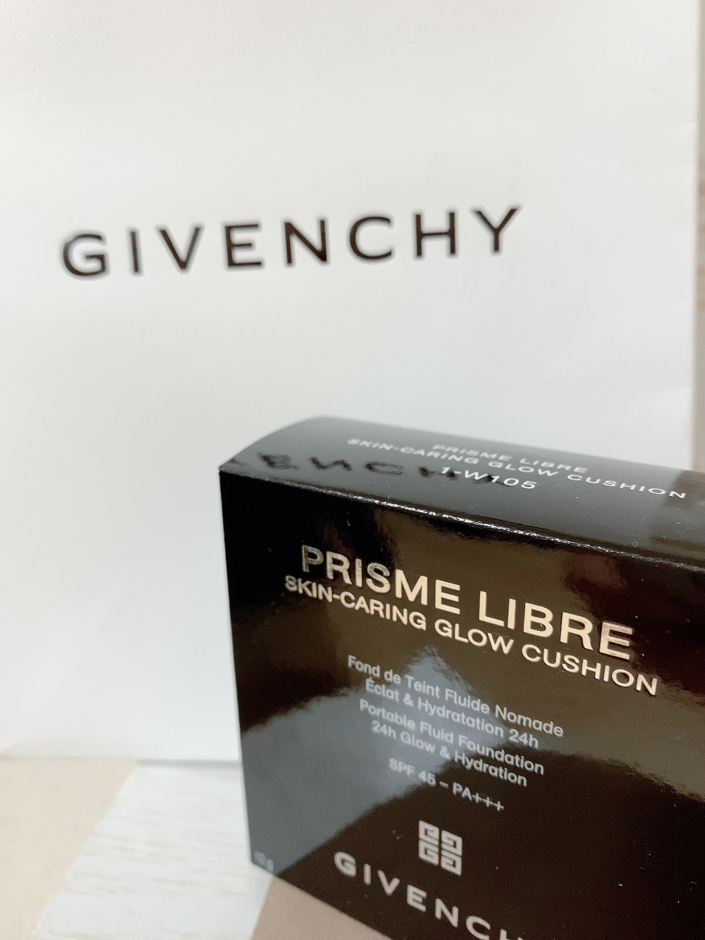 プリズム・リーブル・スキンケアリング・グロウ・クッション/GIVENCHY/クッションファンデーションを使ったクチコミ(1枚目)
