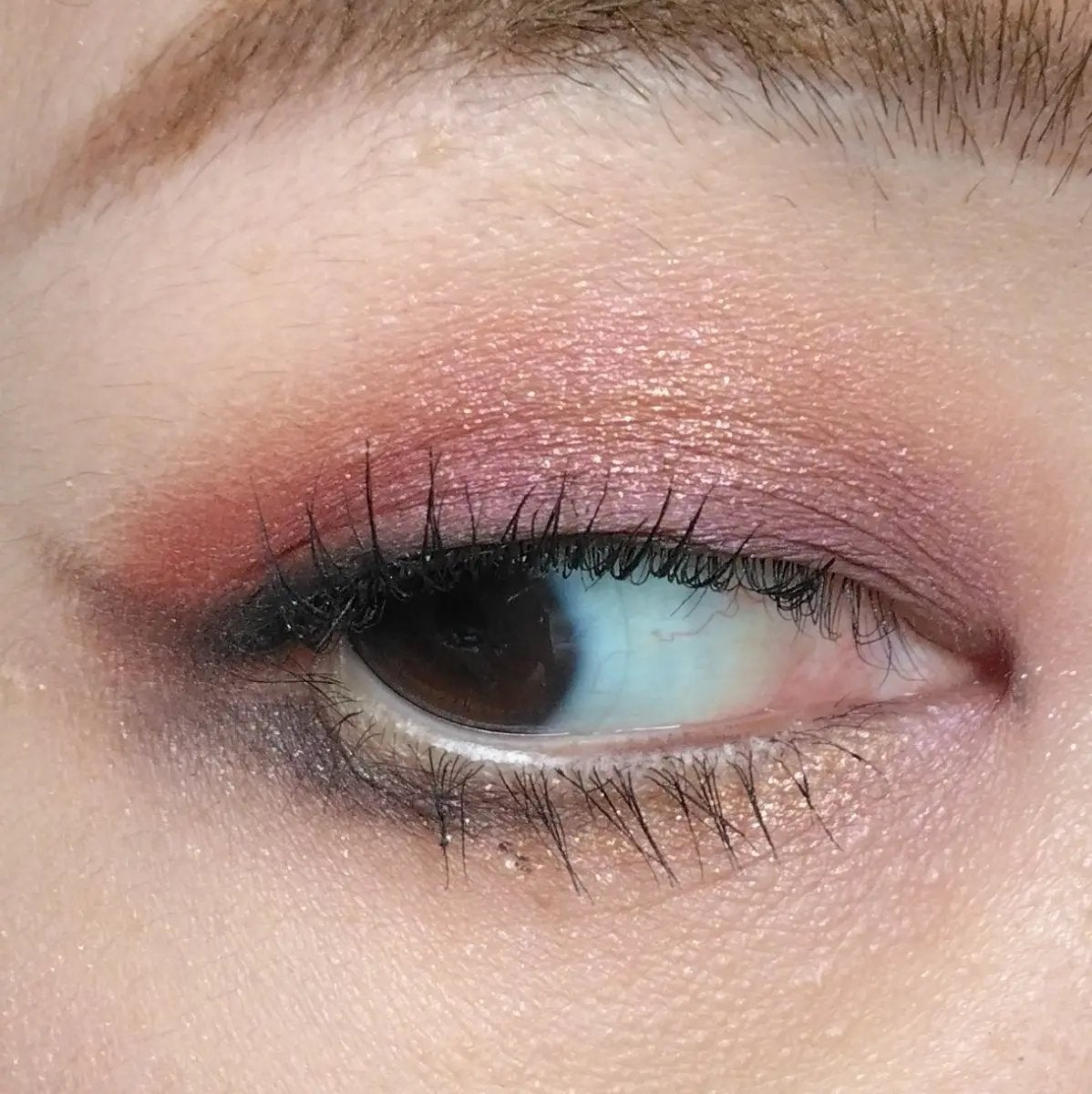 森 on LIPS 「#今日のメイクFENTYBEAUTYSNAPSHADOWHOL..」(2枚目)