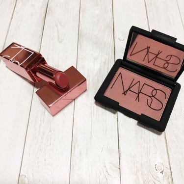 ソフトコア ブラッシュ＆バームデュオ/NARS/メイクアップキットを使ったクチコミ（2枚目）