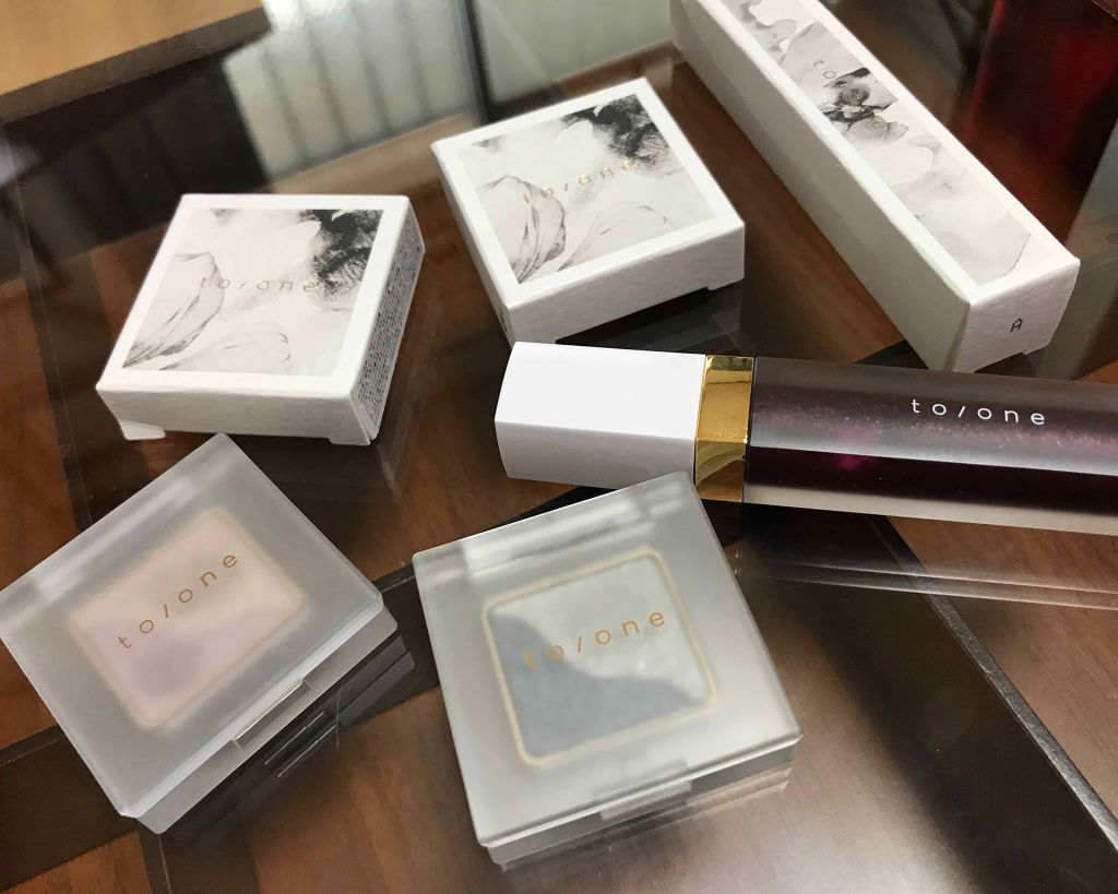 トーン ペタル アイシャドウ 27:モーブピンク/to/one/アイシャドウパレットを使ったクチコミ（1枚目）