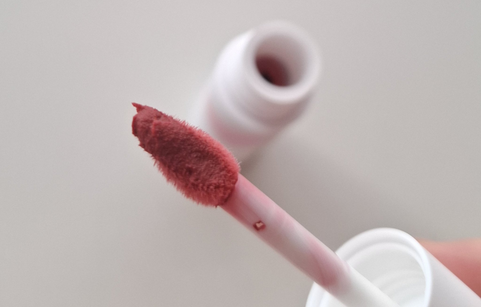 スフレマットリップ/L'adore Colors/口紅を使ったクチコミ（2枚目）