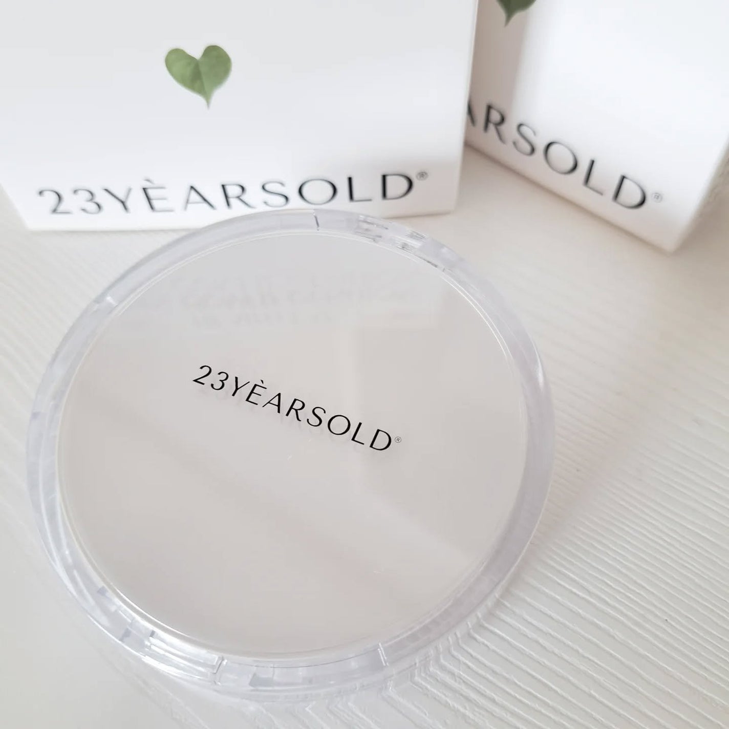 ㅎㄹㅋ on LIPS 「【MakeUp💚】#PR히트리프씬커버쿠선#21마쉬엘우베이지..」(6枚目)