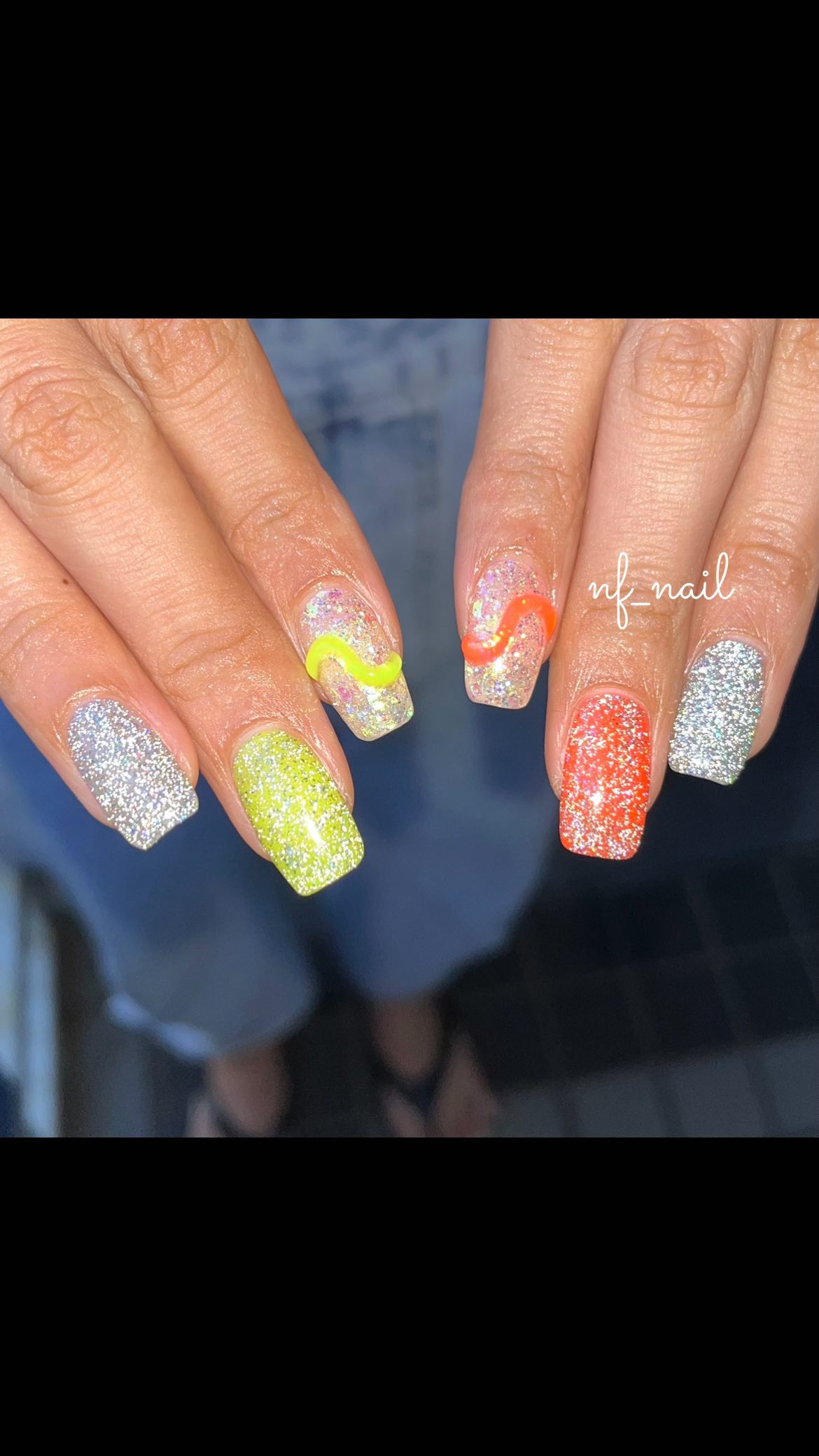 #ネイル,#ジェルネイル,#ニュアンスネイル,#キラキラネイル,#夏ネイル,#カラフルネイル,#ぷっくりネイル,#フラッシュネイル,#ネオンネイルのネイルデザイン