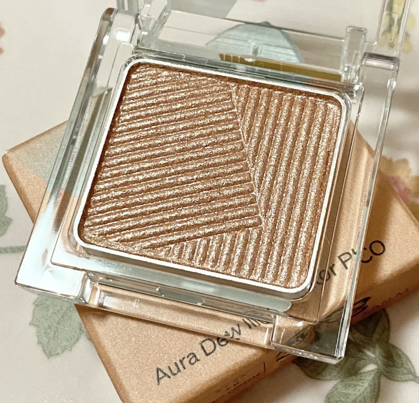 オーラデュウ プリズム イルミネーター ピコ 09 星今宵/SHISEIDO/単色アイシャドウを使ったクチコミ（2枚目）