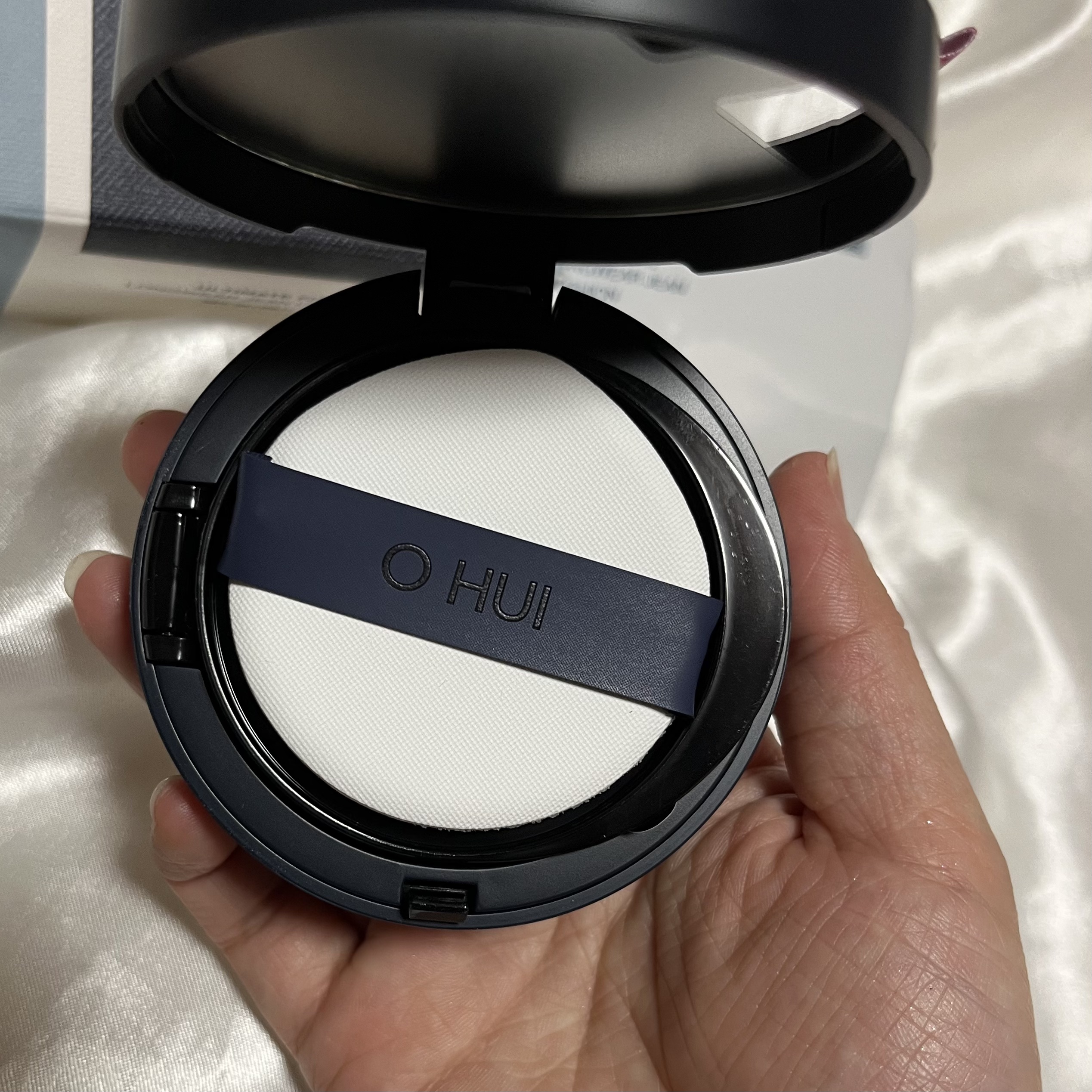 アルティメットフィット ロングウェアデニムクッション/OHUI/クッションファンデーションを使ったクチコミ（3枚目）